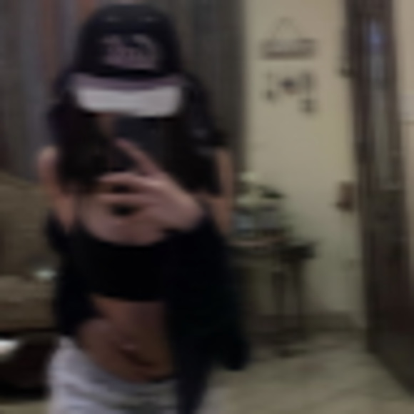 Meet your Posher, Lita - Picture 1 of 1